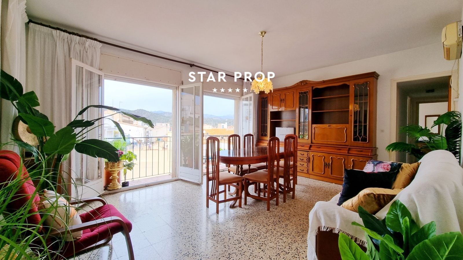 3 Bed, 1 Bath, ApartmentFor Sale, Llançà, Girona