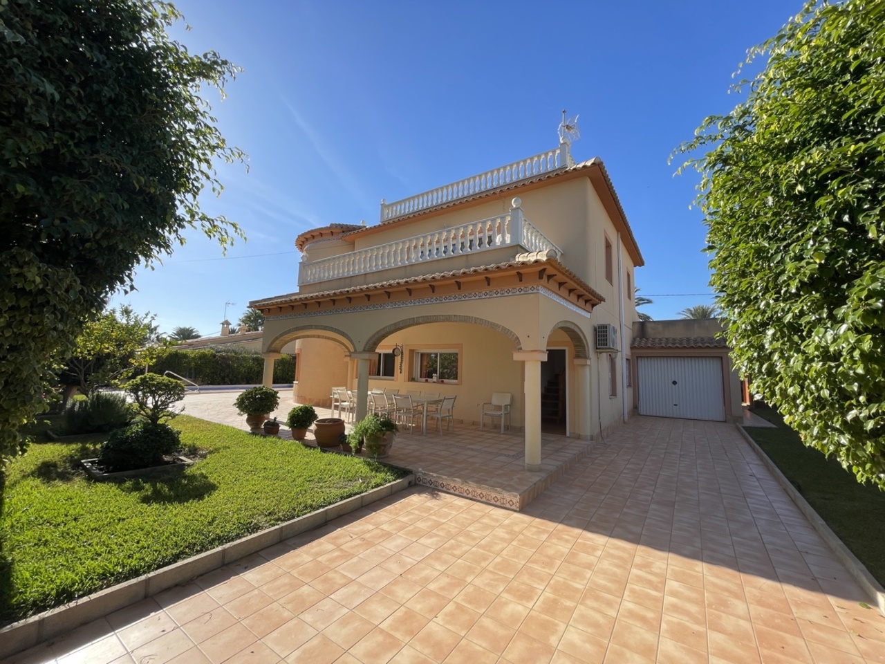 7 Bed, 4 Bath, HouseFor Sale, Cabo Roig, Alicante