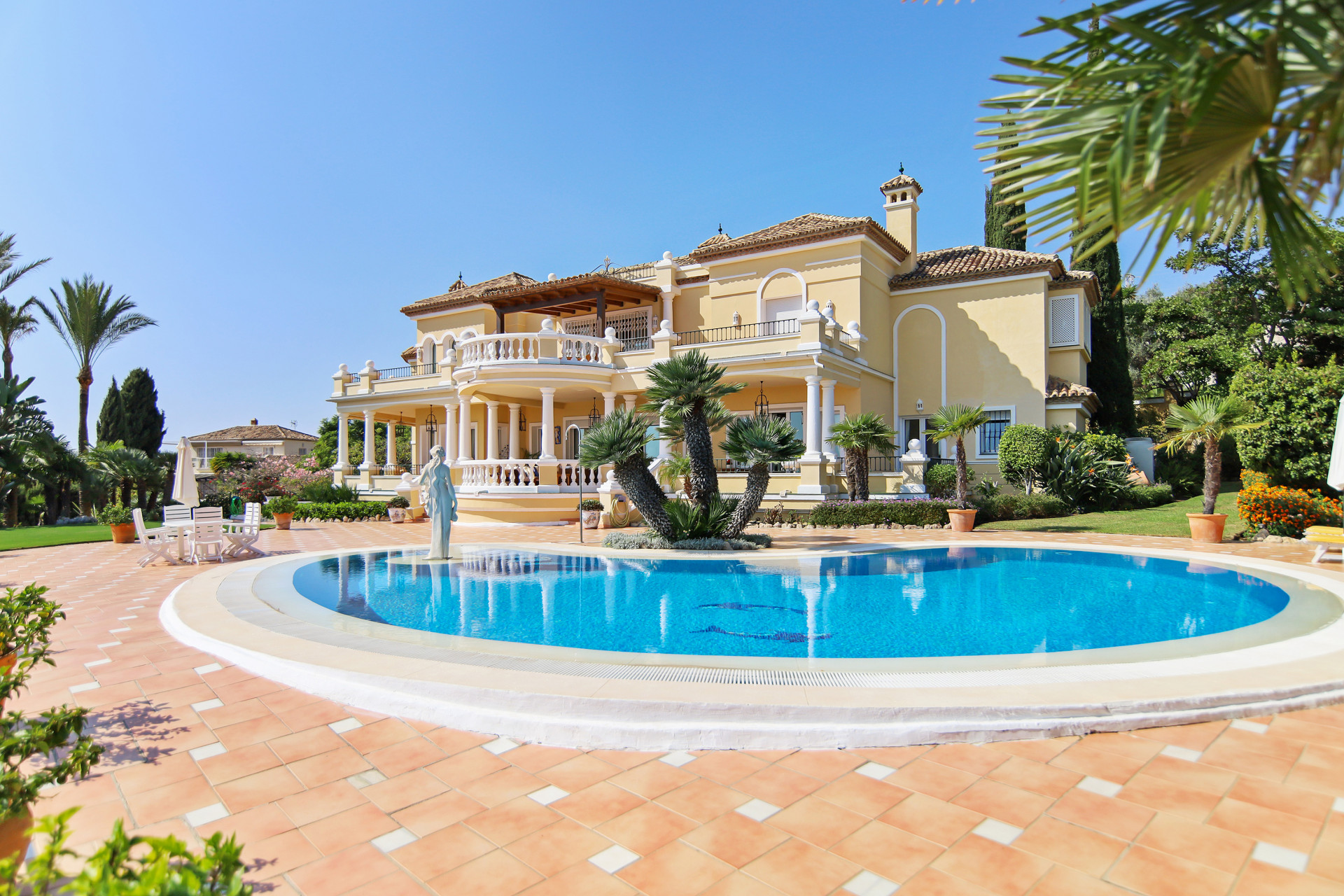 5 Bed, 5 Bath, HouseFor Sale, Benahavis, Malaga