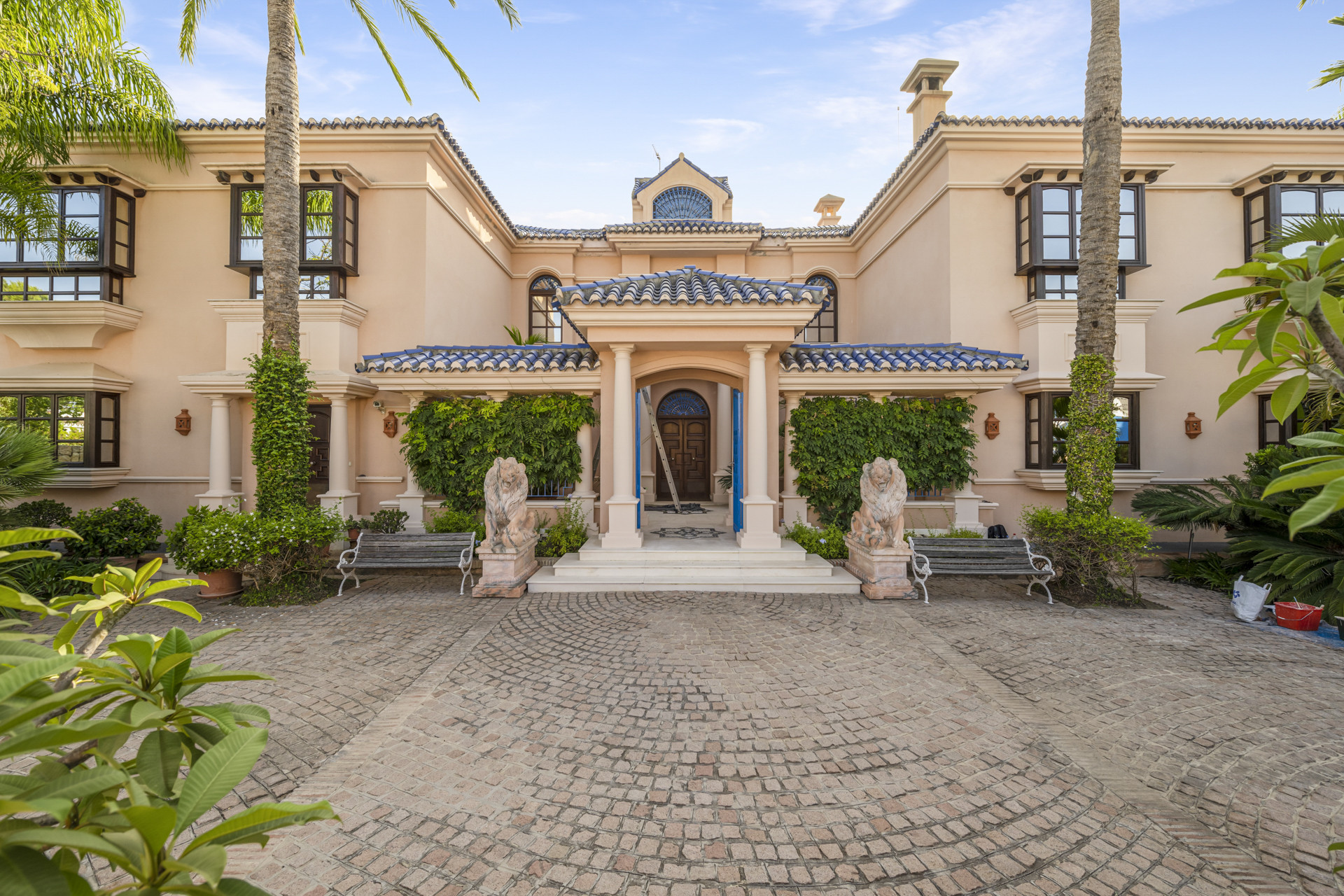 6 Bed, 7 Bath, HouseFor Sale, Marbella, Malaga