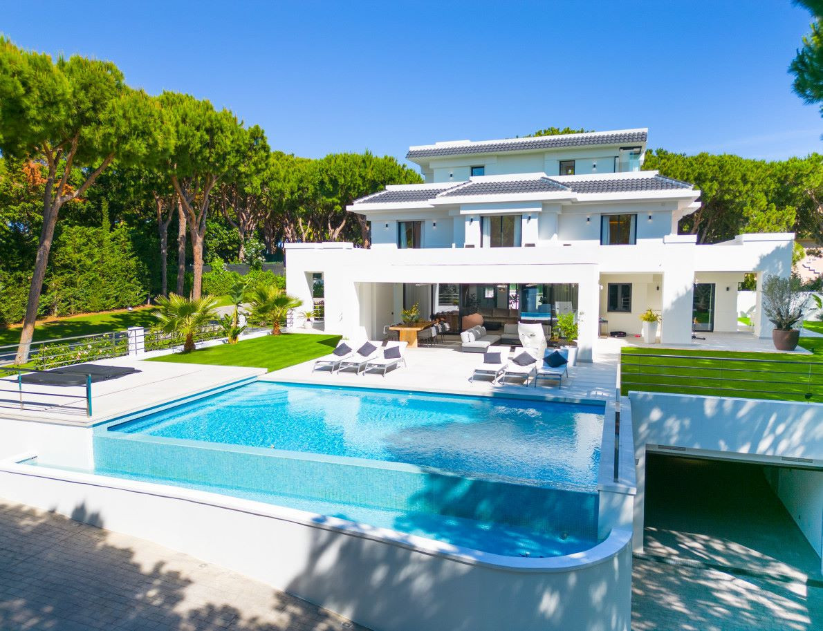 6 Bed, 7 Bath, HouseFor Sale, Marbella, Malaga