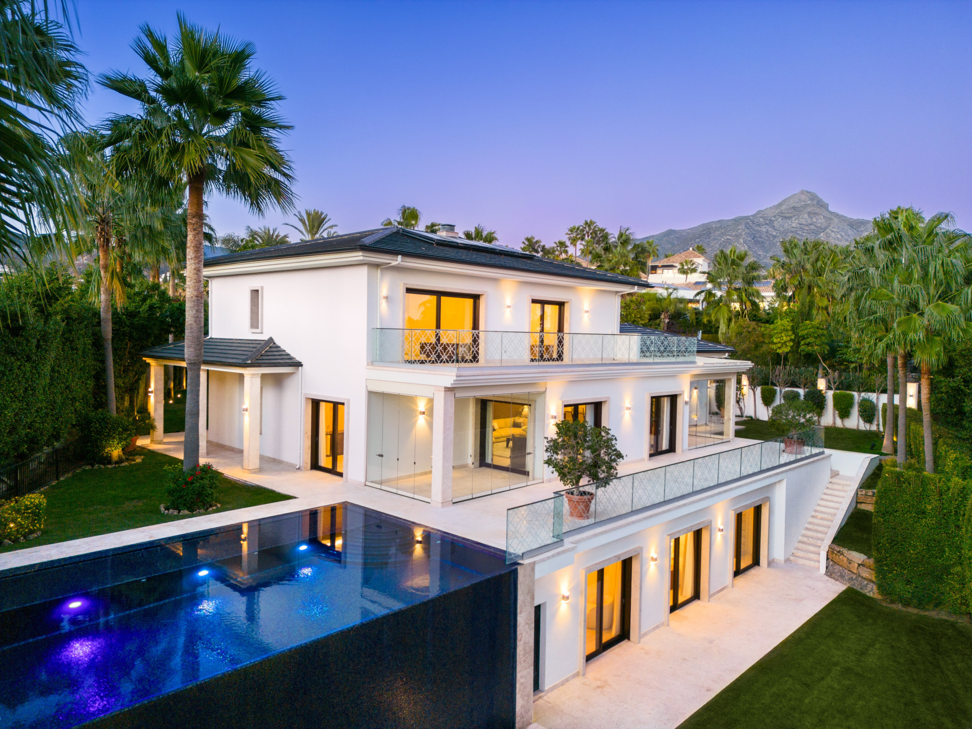 5 Bed, 5 Bath, HouseFor Sale, Marbella, Malaga