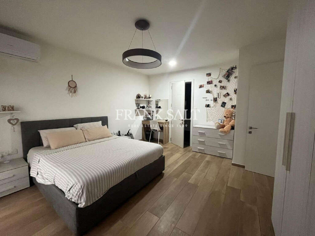 2 Bed, ApartmentFor Sale, Gwardamangia, Malta