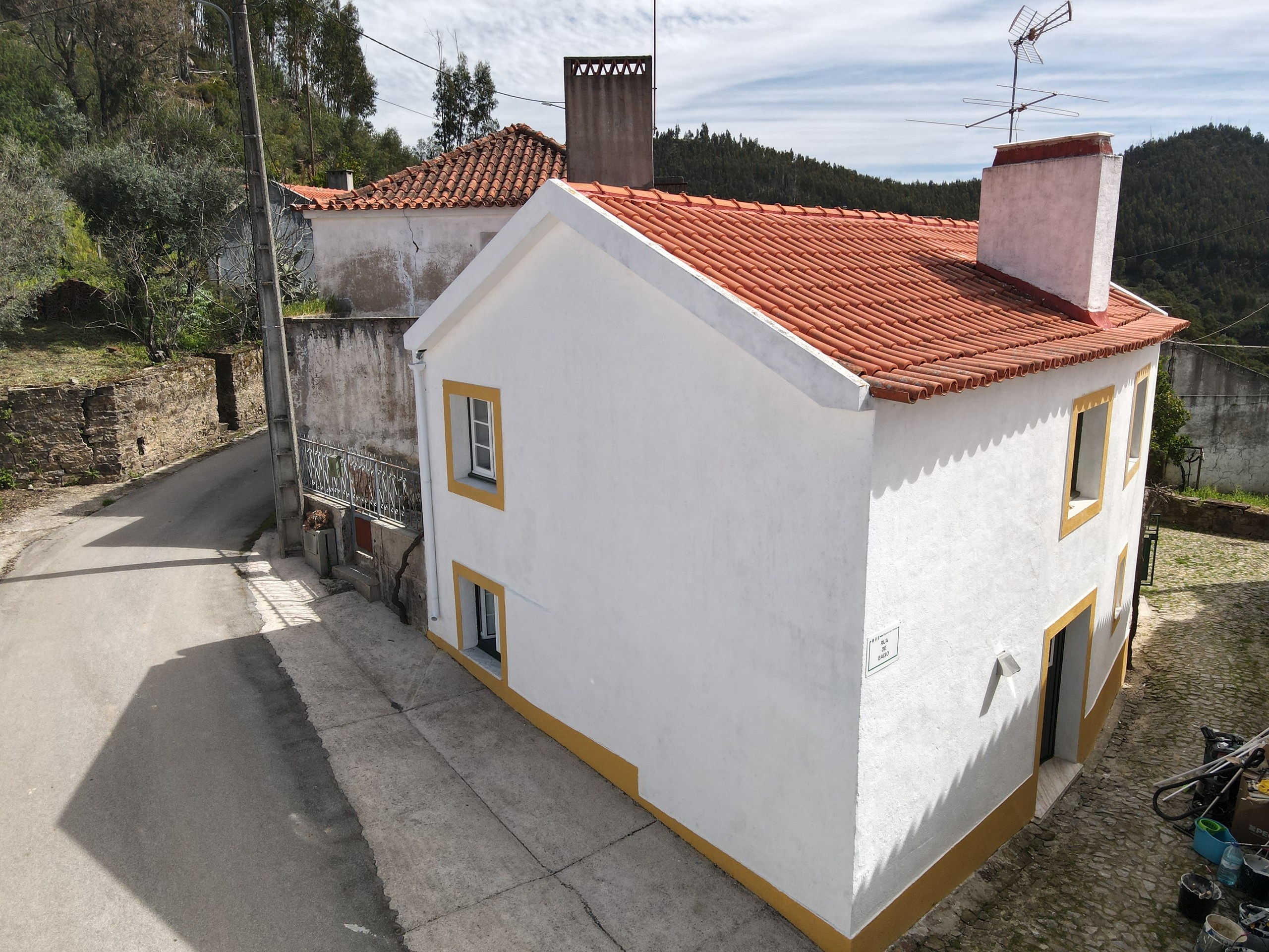 2 Bed, 1 Bath, HouseFor Sale, Figueiro dos Vinhos, Leiria, 3260-355