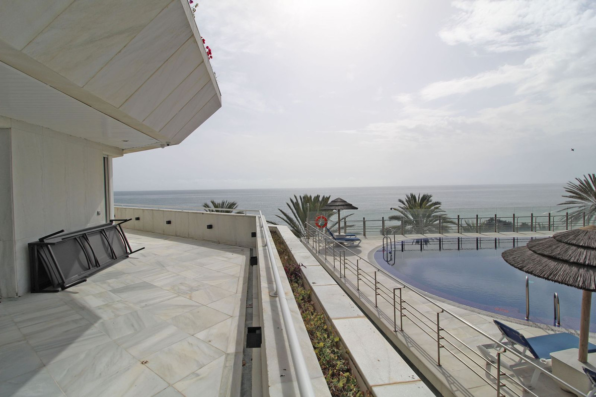 4 Bed, 3 Bath, ApartmentFor Sale, Marbella, Malaga