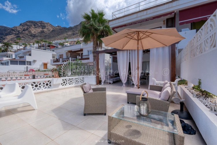 2 Bed, 2 Bath, ApartmentFor Sale, Village centre, Los Gigantes