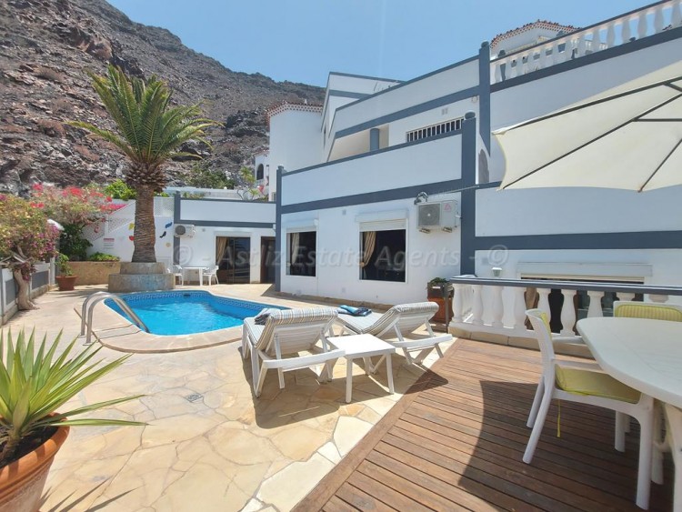 3 Bed, 2 Bath, HouseFor Sale, Club One, Los Gigantes