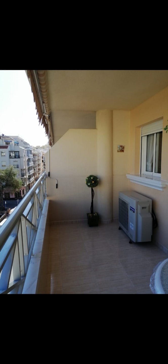 2 Bed, 1 Bath, ApartmentFor Sale, Torrevieja Centro, Alicante