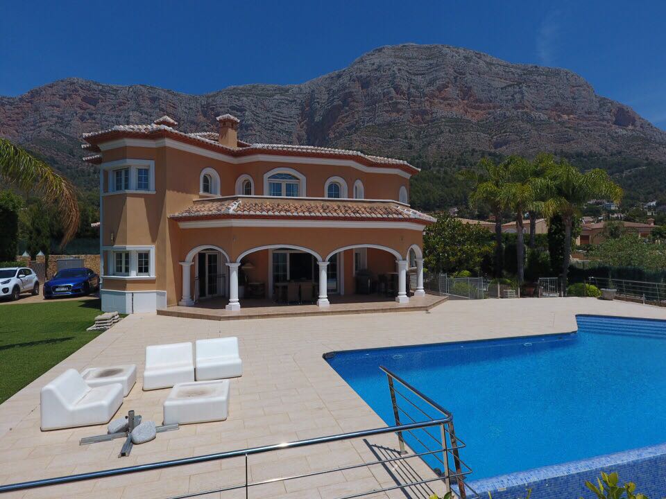 4 Bed, 3 Bath, HouseFor Sale, Javea, Alicante