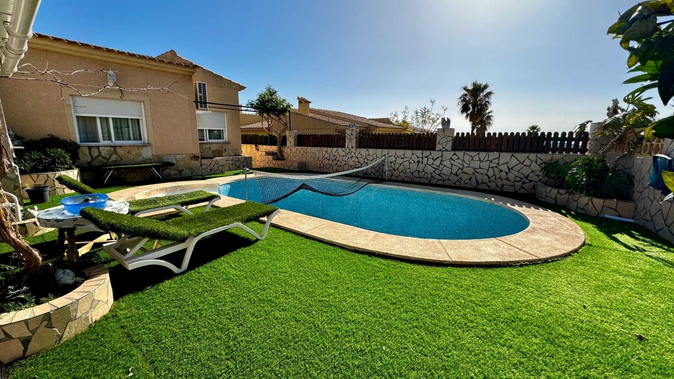 3 Bed, 2 Bath, HouseFor Sale, La Nucia, Alicante