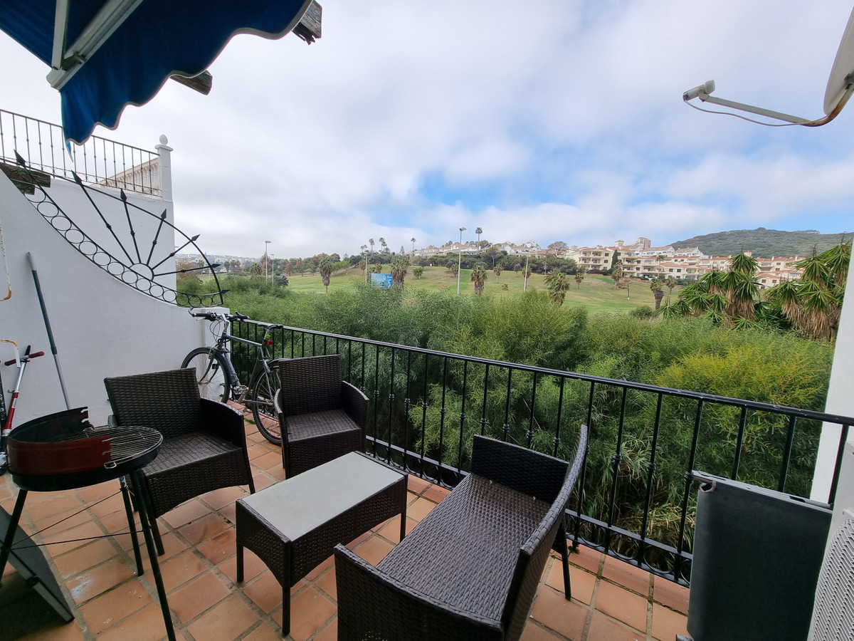 3 Bed, 2 Bath, ApartmentFor Sale, La Duquesa, Malaga