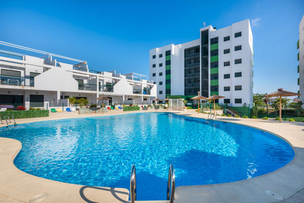 2 Bed, 2 Bath, ApartmentFor Sale, Mil Palmeras, Alicante