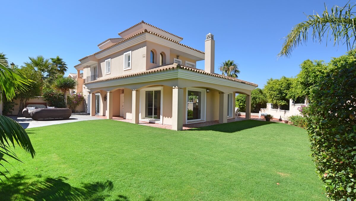 5 Bed, 7 Bath, HouseFor Sale, La Duquesa, Malaga