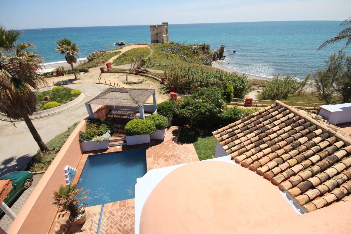 3 Bed, 3 Bath, HouseFor Sale, Casares Playa, Malaga