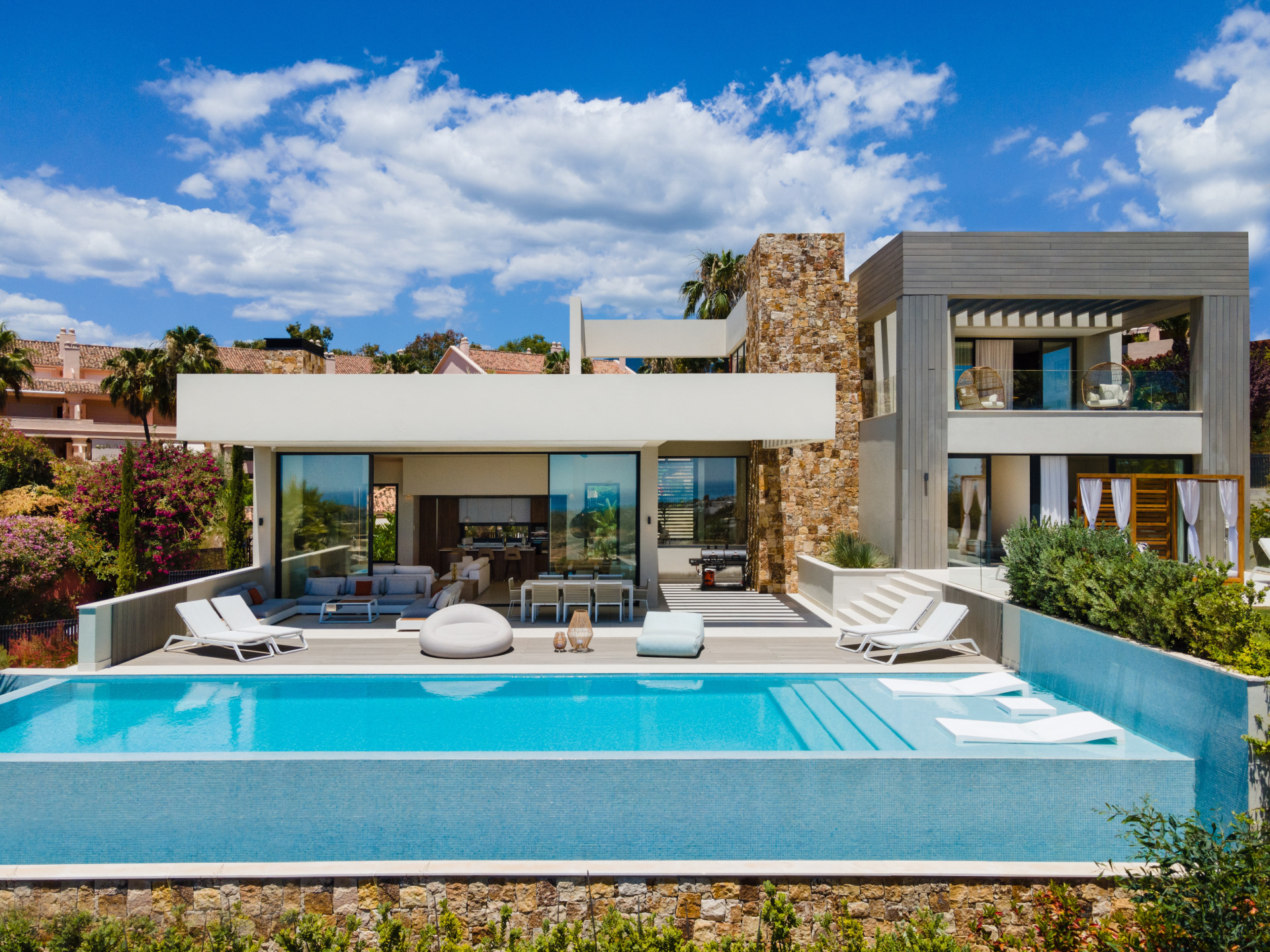 5 Bed, 4 Bath, HouseFor Sale, Marbella, Malaga