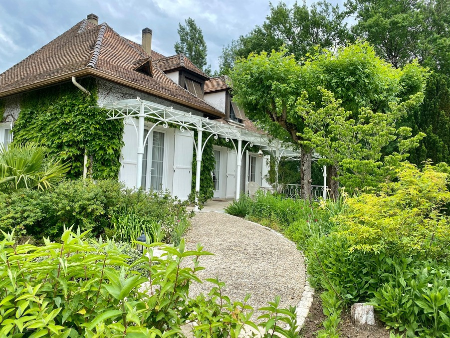 5 Bed, 1 Bath, HouseFor Sale, Bergerac, Dordogne, Aquitaine, 24100