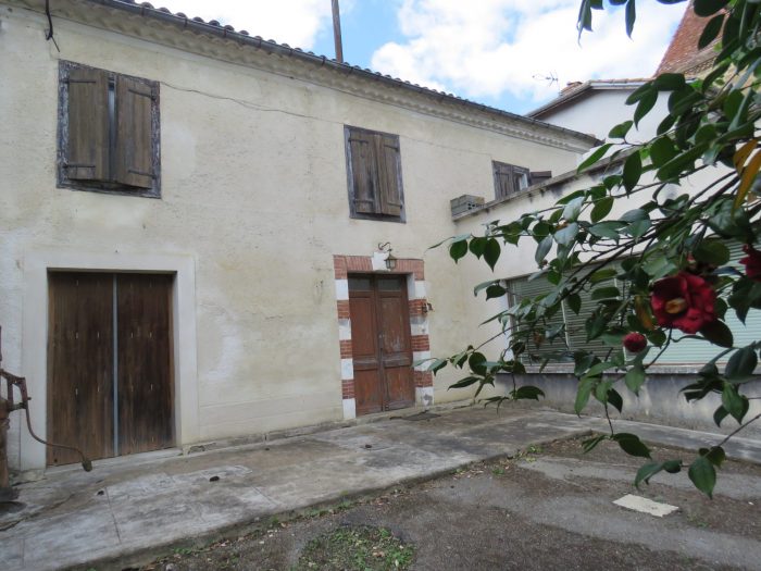 3 Bed, HouseFor Sale, Mont-D'astarac, Gers, Midi-Pyrenees, 32140