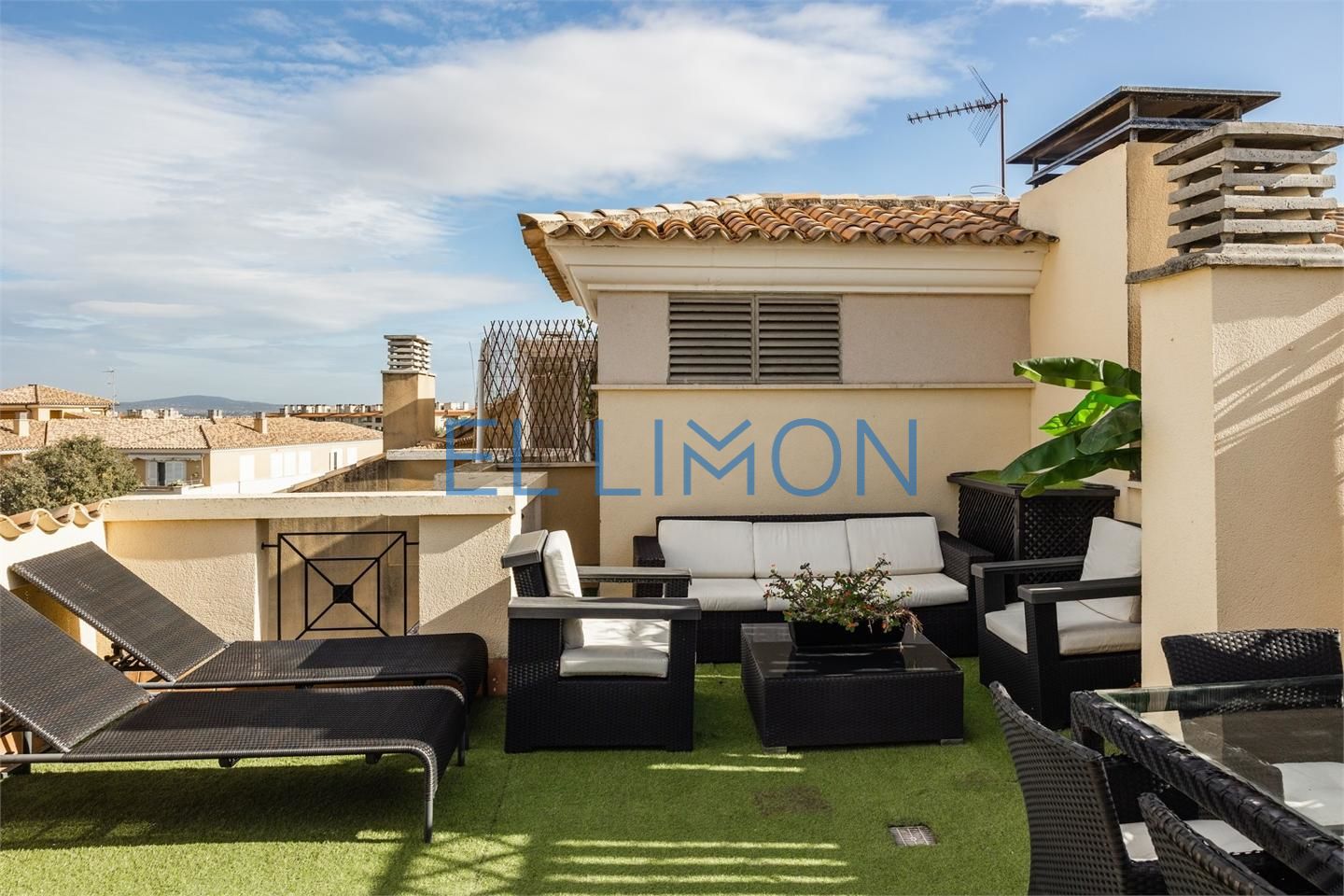 2 Bed, 1 Bath, ApartmentFor Sale, Palma, Illes Balears, 07001