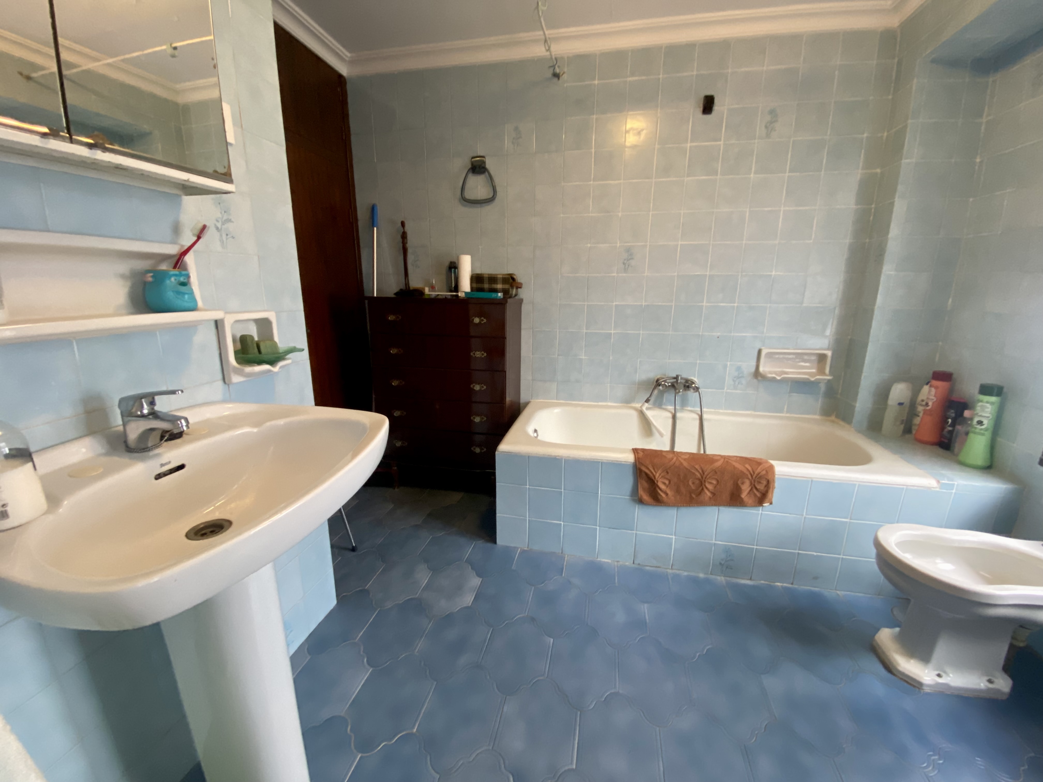 7 Bed, 2 Bath, HouseFor Sale, Zahara de La Sierra, Andalucia