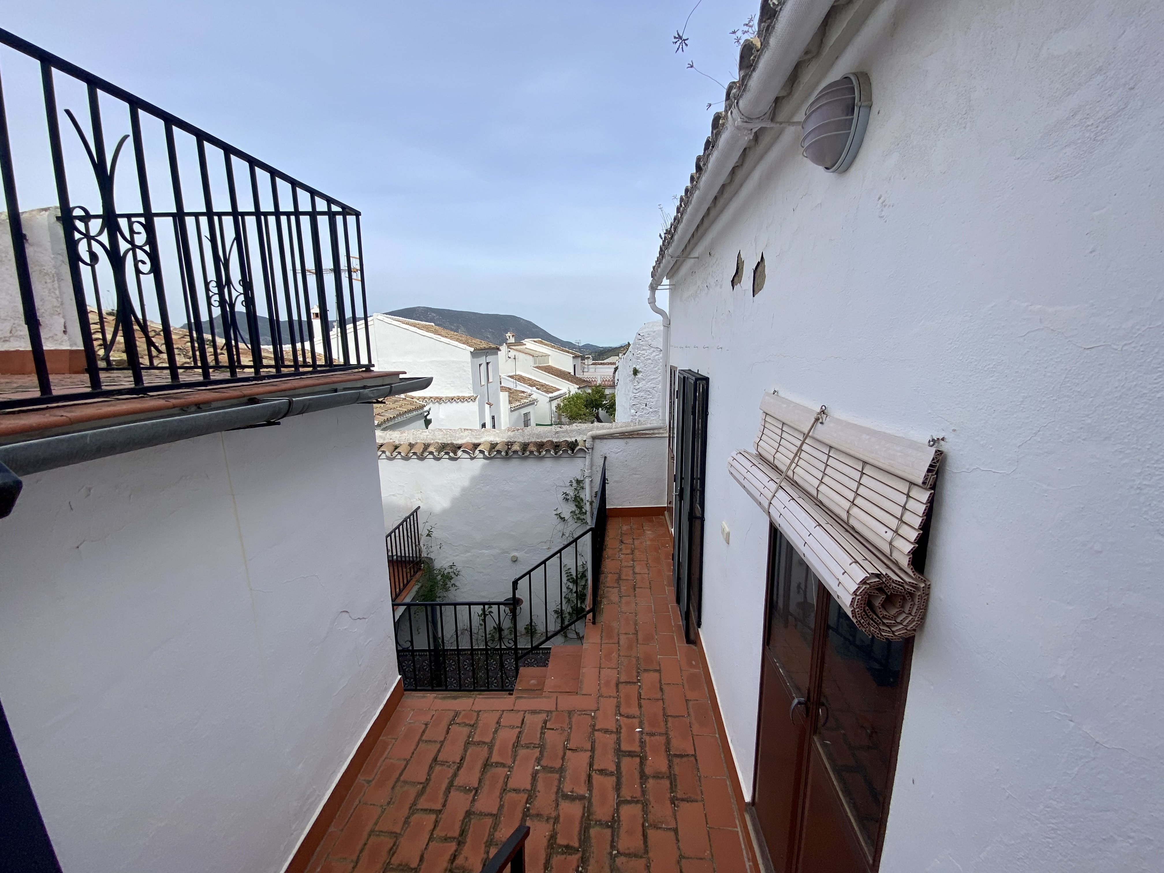 7 Bed, 2 Bath, HouseFor Sale, Zahara de La Sierra, Andalucia