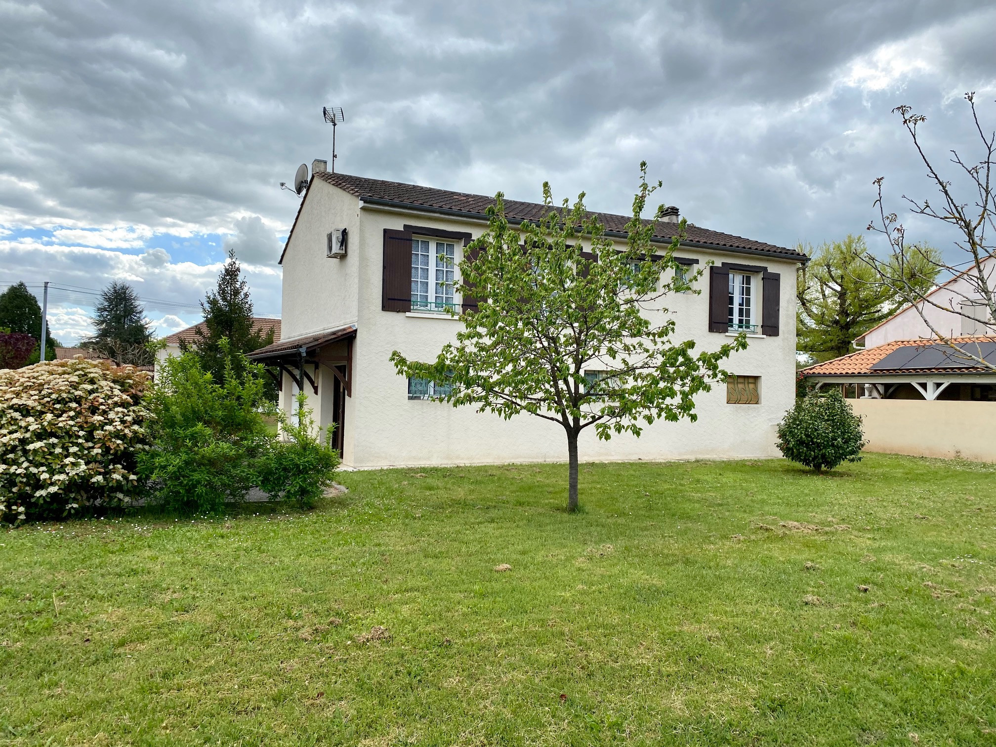 3 Bed, 2 Bath, HouseFor Sale, Prigonrieux, Dordogne, Aquitaine, 24130
