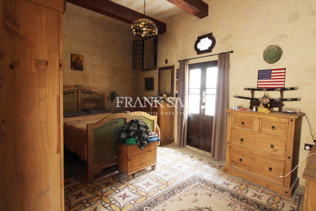 2 Bed, HouseFor Sale, Naxxar, Malta