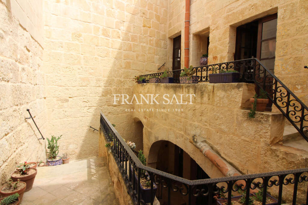 2 Bed, HouseFor Sale, Naxxar, Malta