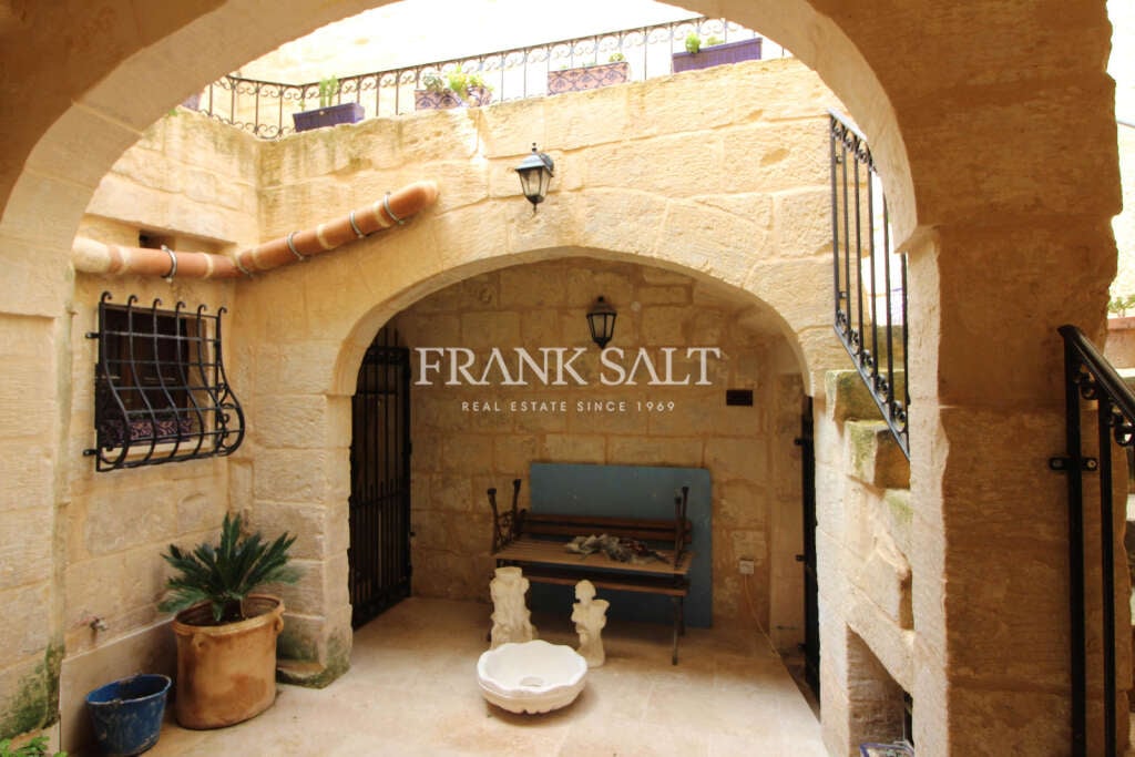 2 Bed, HouseFor Sale, Naxxar, Malta