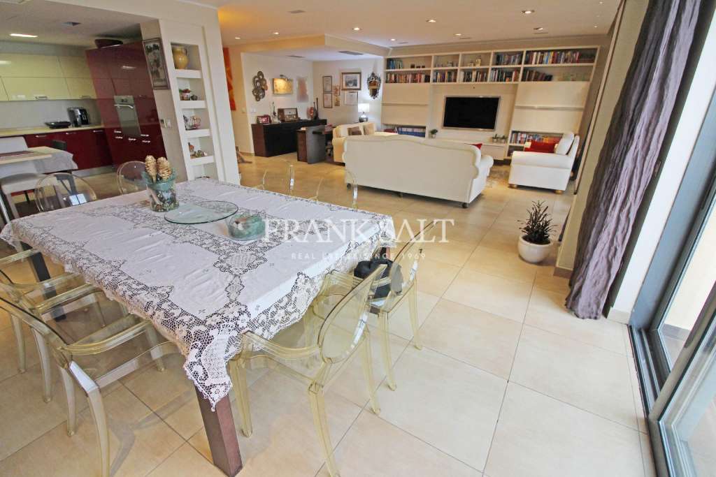 3 Bed, ApartmentFor Sale, Portomaso, Malta