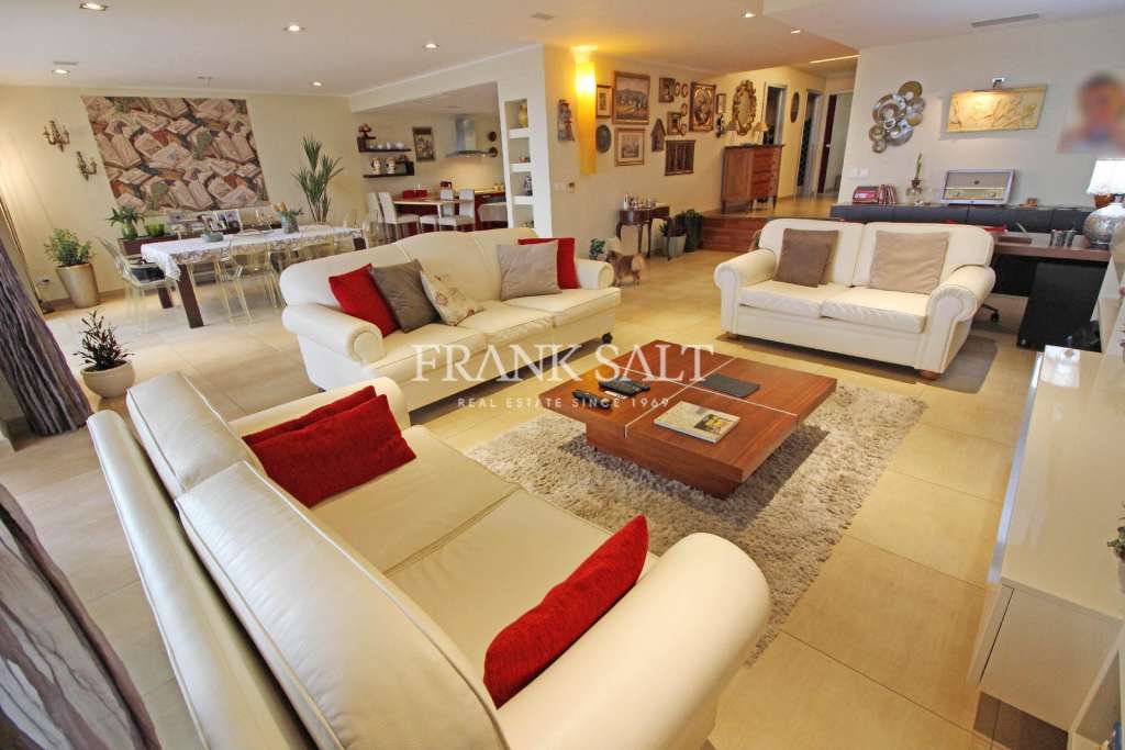 3 Bed, ApartmentFor Sale, Portomaso, Malta