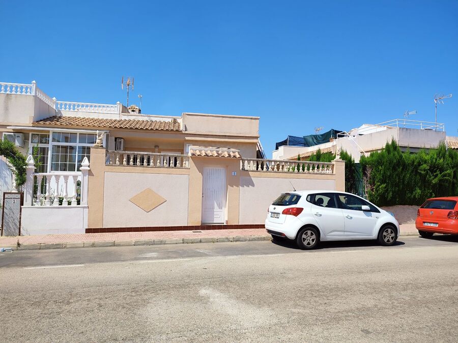 2 Bed, 1 Bath, HouseFor Sale, Los Altos, Alicante