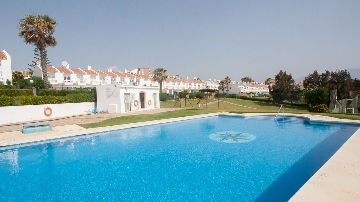 3 Bed, 2 Bath, HouseFor Sale, La Duquesa, Malaga