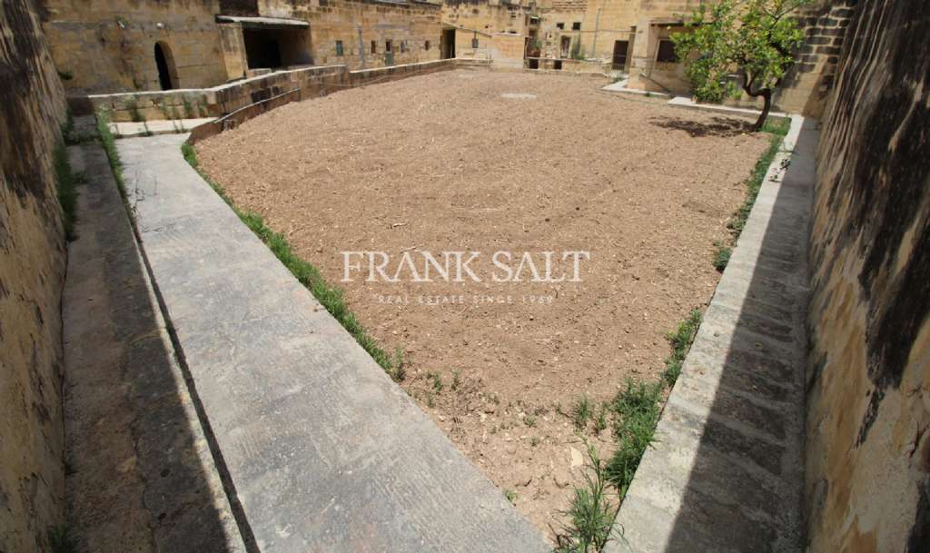 HouseFor Sale, Mriehel, Malta