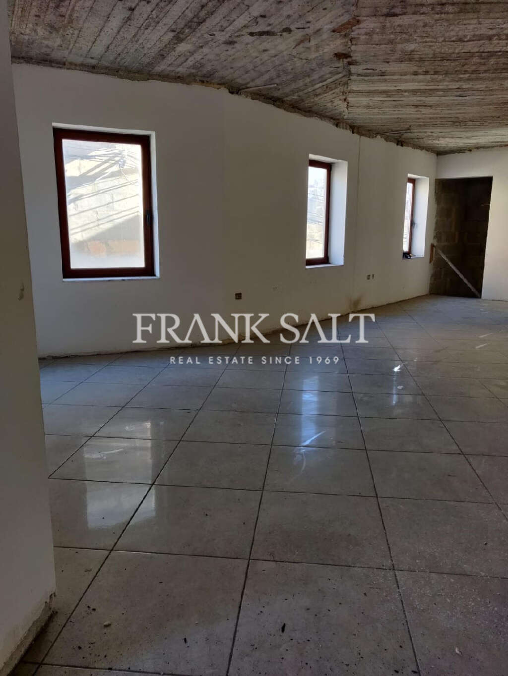 Commercial Property, For Sale