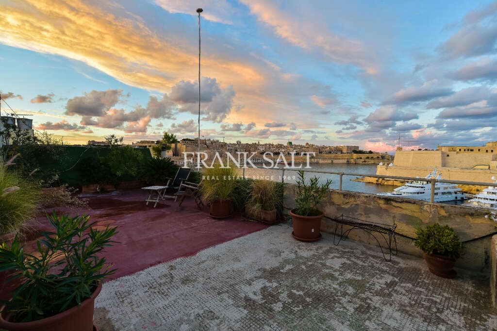 2 Bed, ApartmentFor Sale, Senglea, Malta