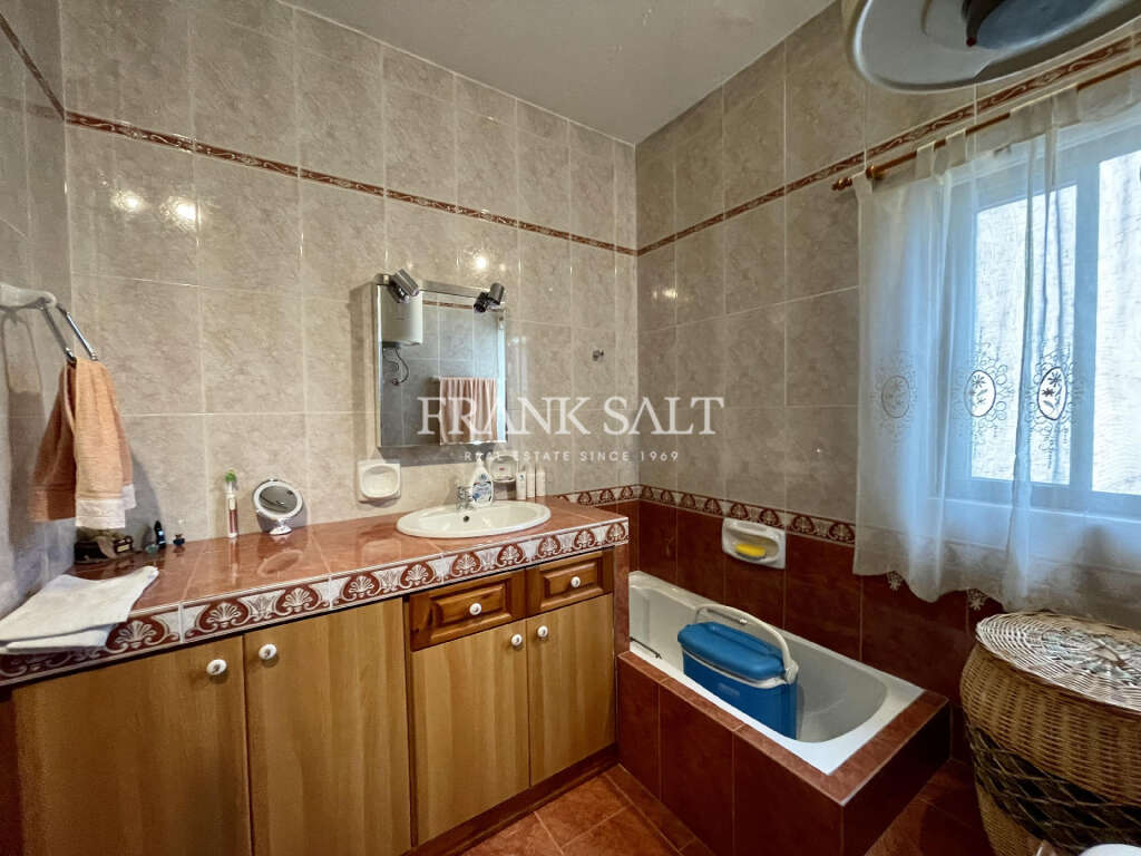 2 Bed, ApartmentFor Sale, Fgura, Malta