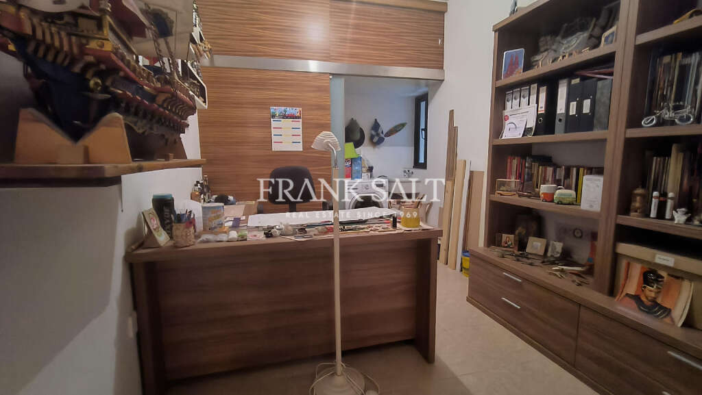 3 Bed, ApartmentFor Sale, Marsascala, Malta