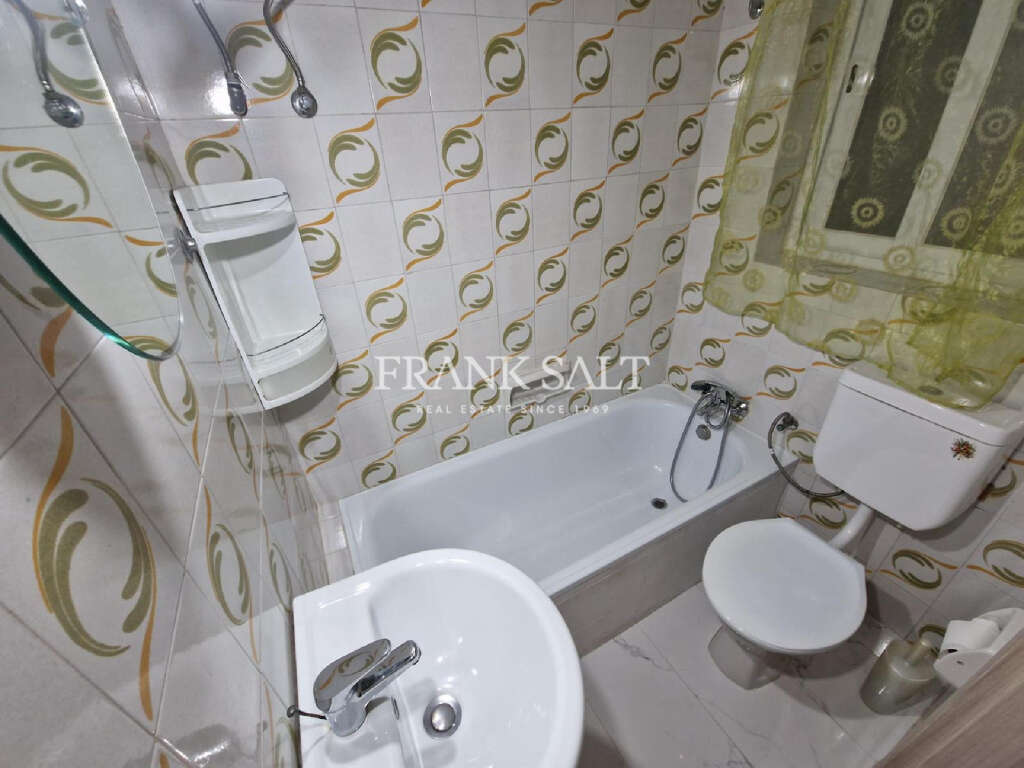 2 Bed, ApartmentFor Sale, Qawra, Malta