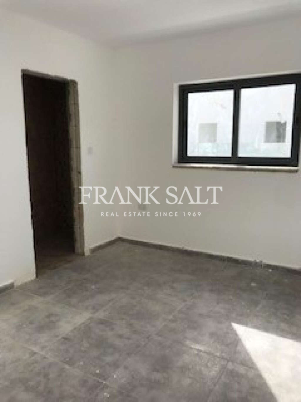 2 Bed, ApartmentFor Sale, Qawra, Malta