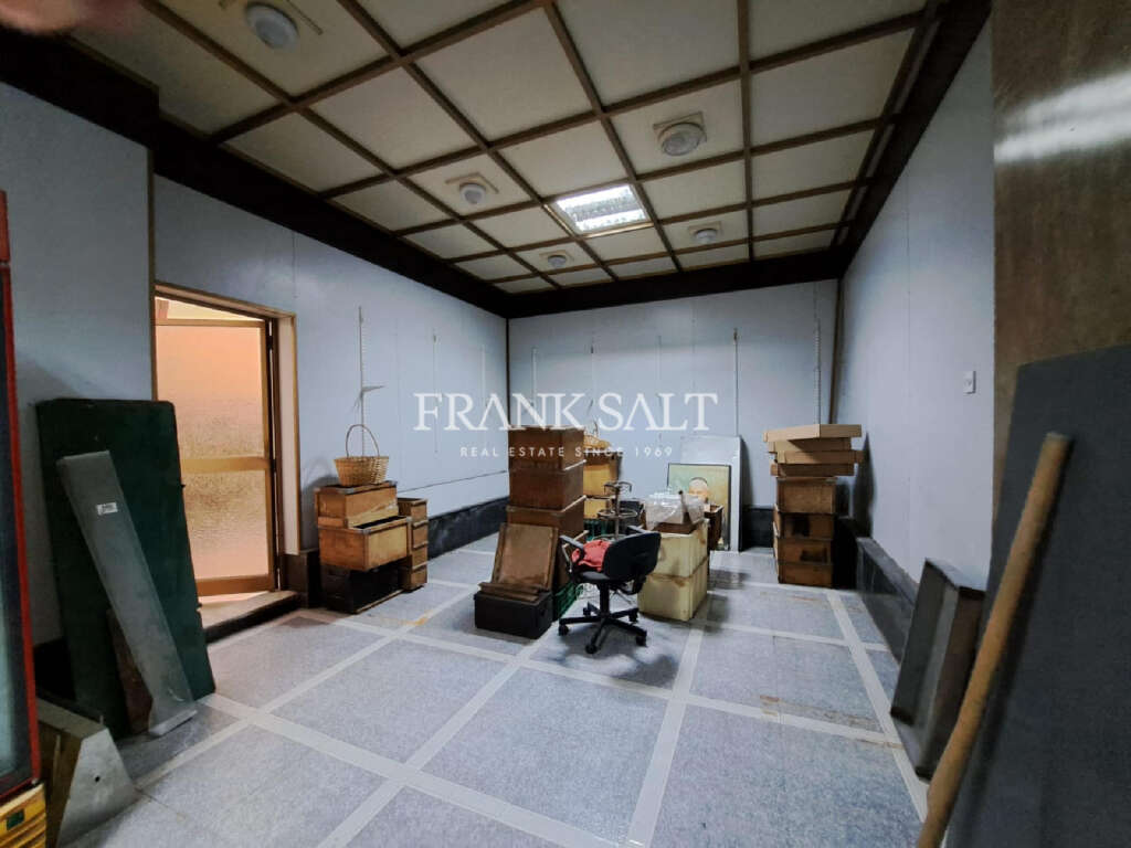 Commercial Property, For Sale