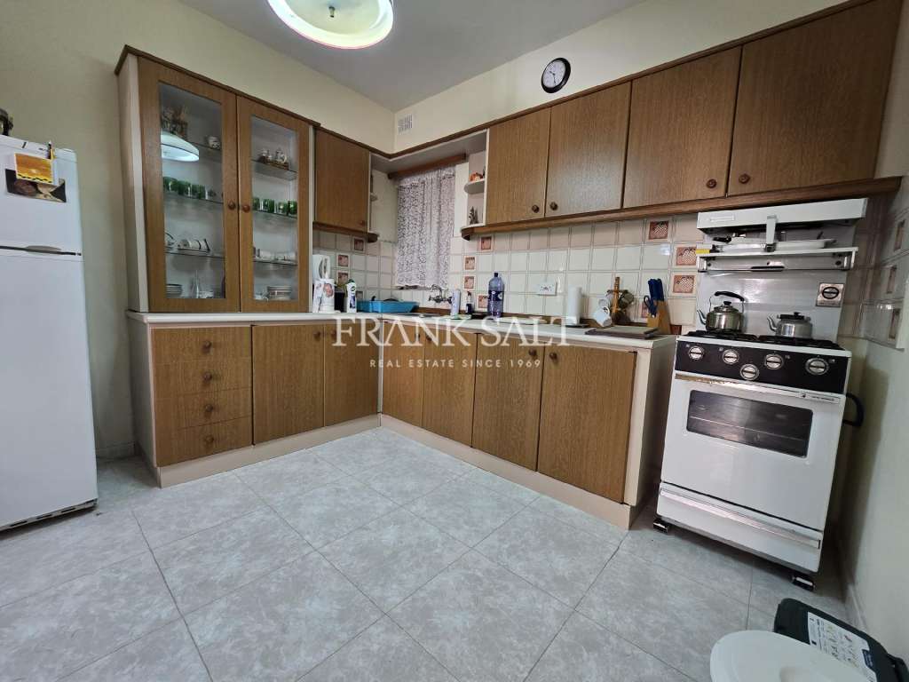 2 Bed, ApartmentFor Sale, Qawra, Malta
