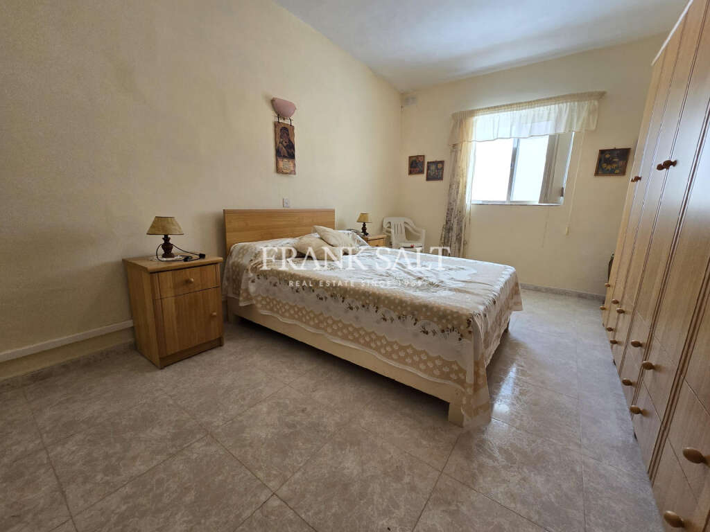 2 Bed, ApartmentFor Sale, Qawra, Malta