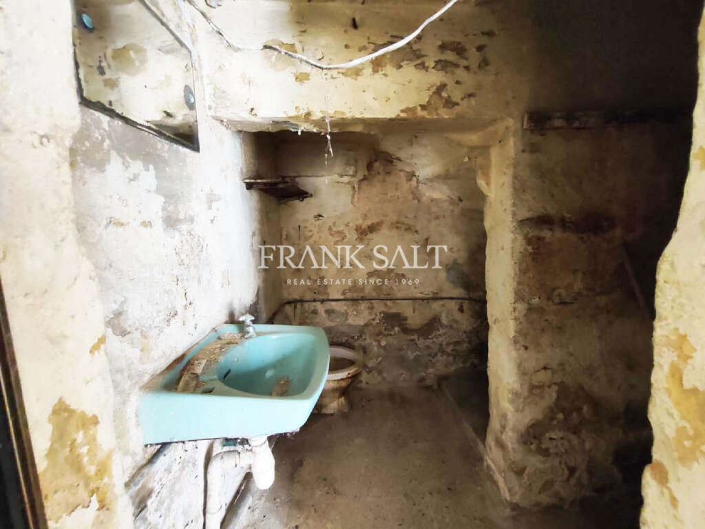 1 Bed, HouseFor Sale, Qormi, Malta