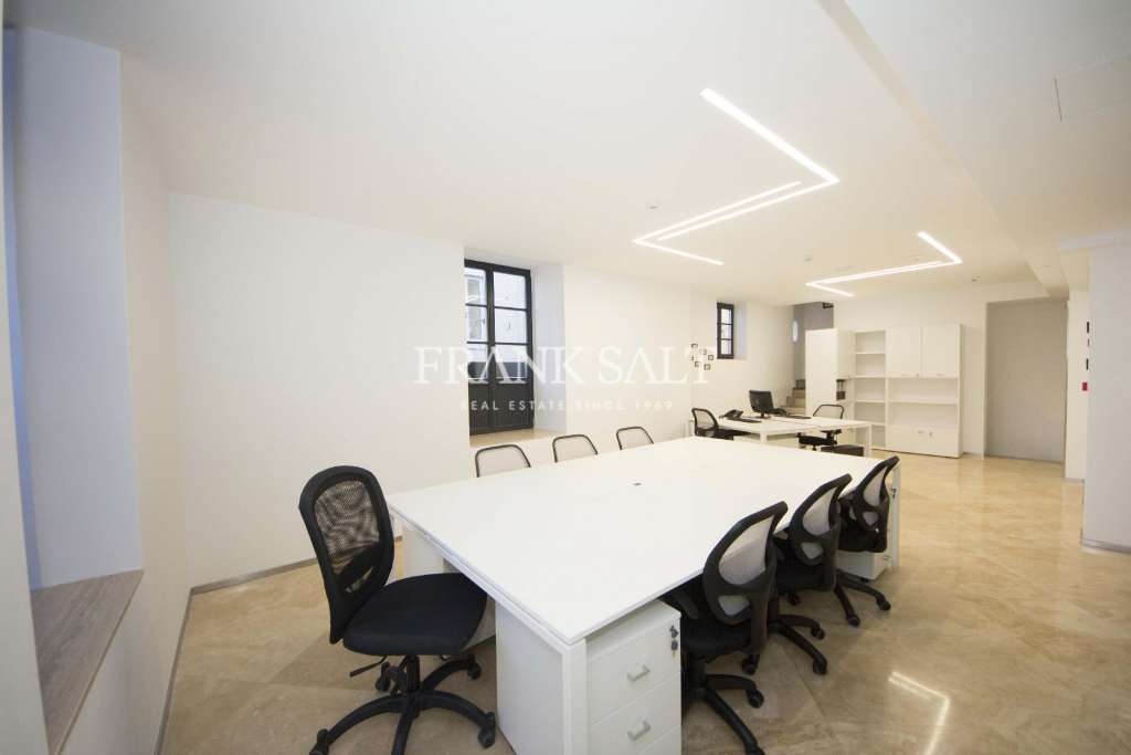 Commercial Property, For Sale