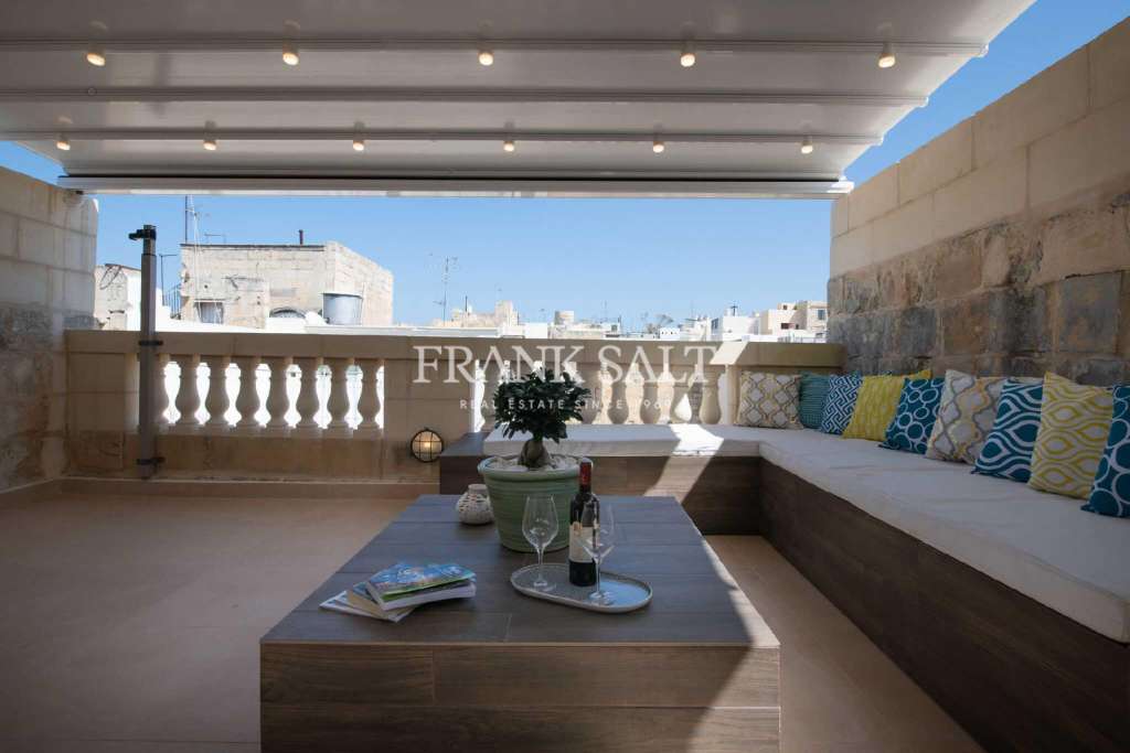 Commercial Property, For Sale