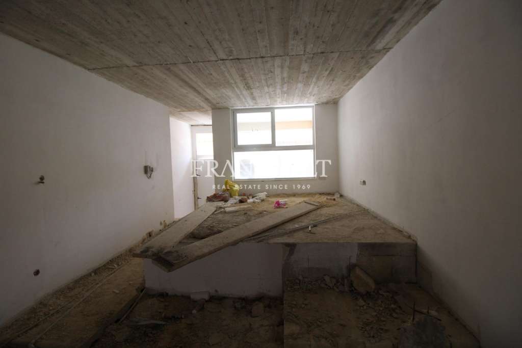 Commercial Property, For Sale