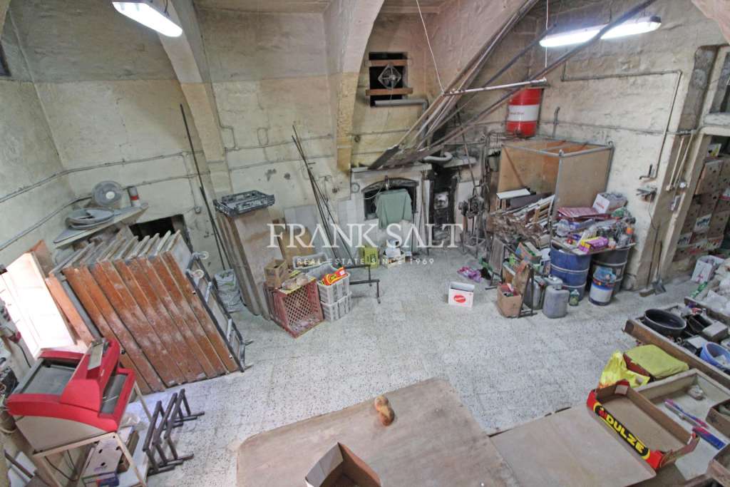 Commercial Property, For Sale