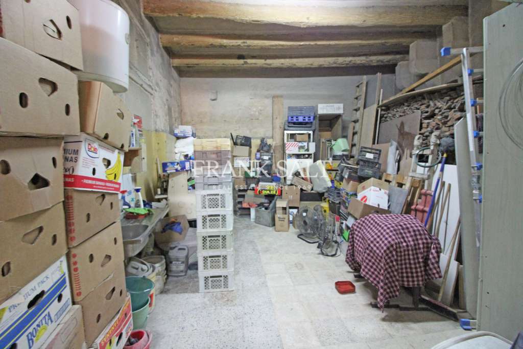 Commercial Property, For Sale