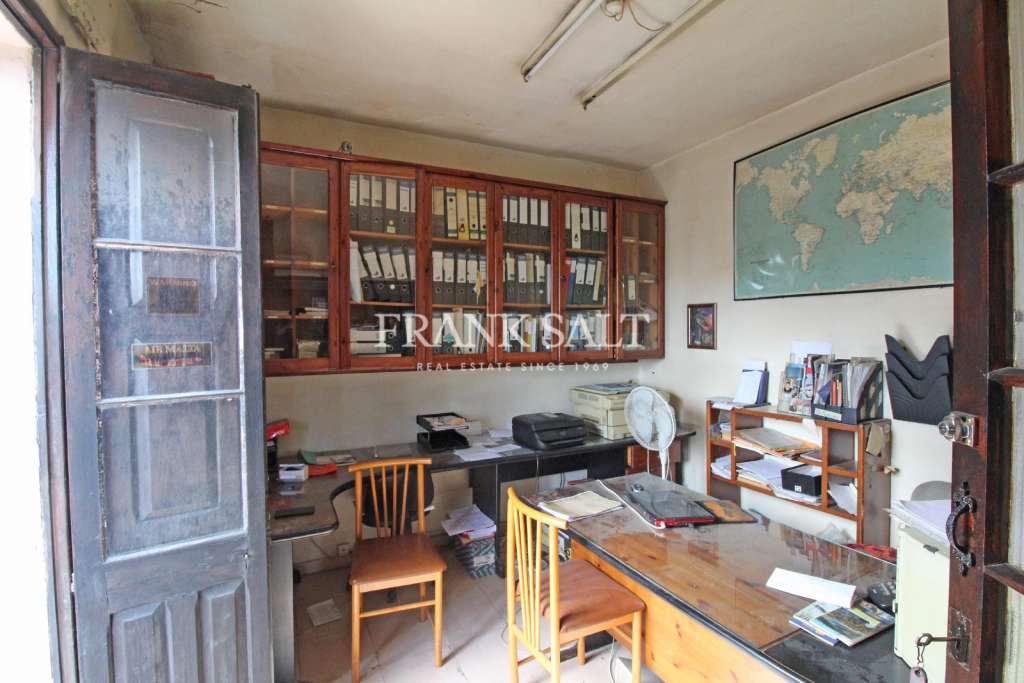 Commercial Property, For Sale