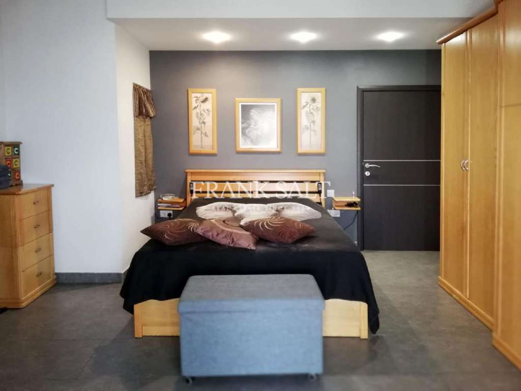 2 Bed, ApartmentFor Sale, Qawra, Malta